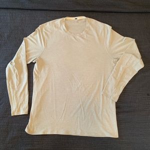Men's Lululemon Size XL Long Sleeve Shirt